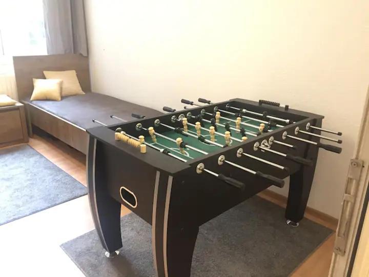Stay And Play - Foosball And Comfort Sofia Luaran gambar