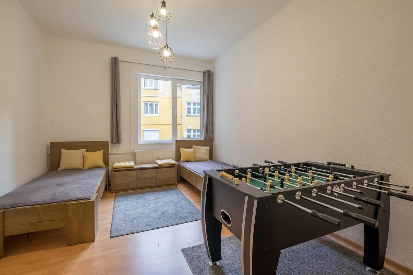 Stay And Play - Foosball And Comfort Sofia Luaran gambar