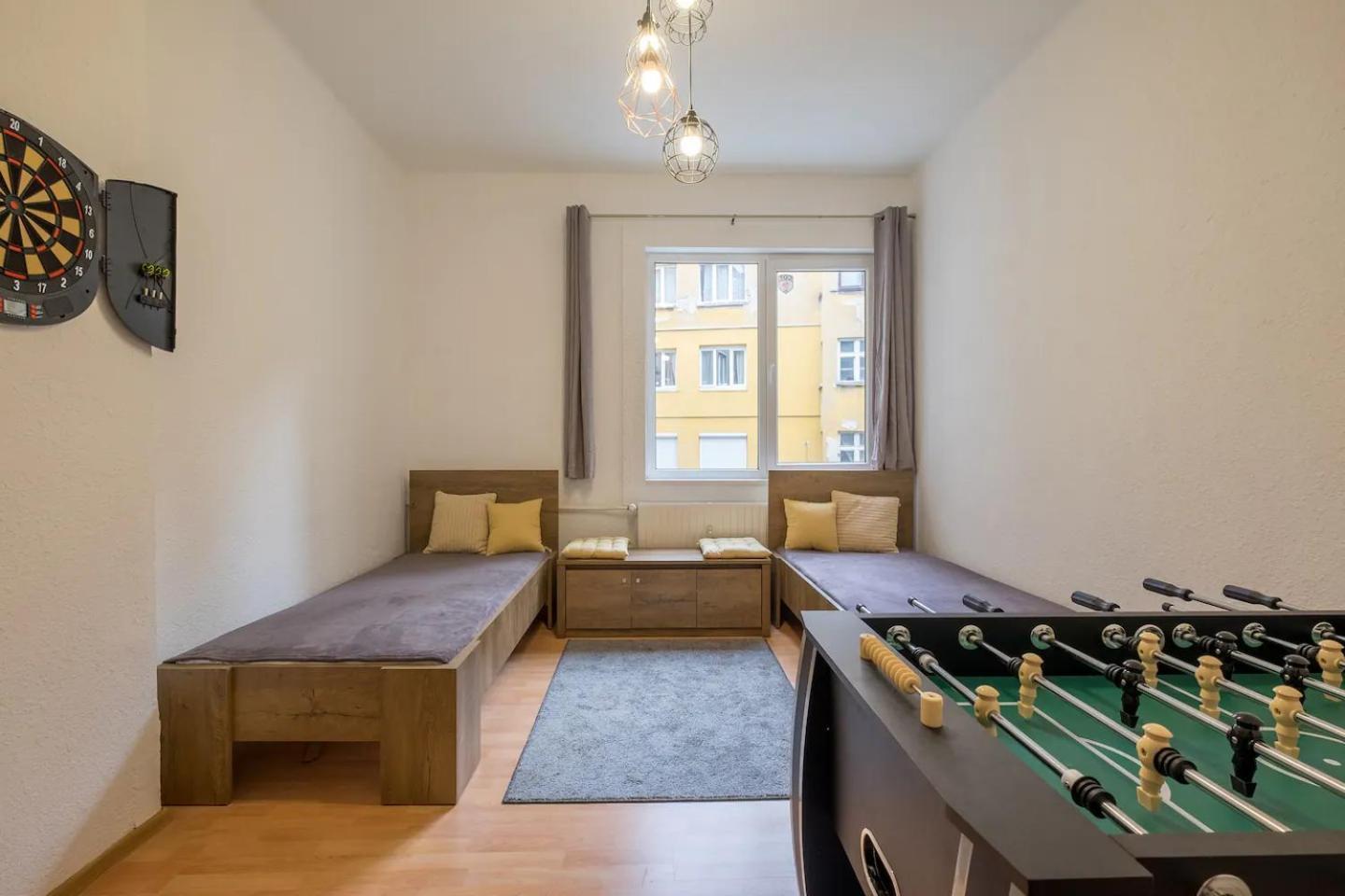 Stay And Play - Foosball And Comfort Sofia Luaran gambar