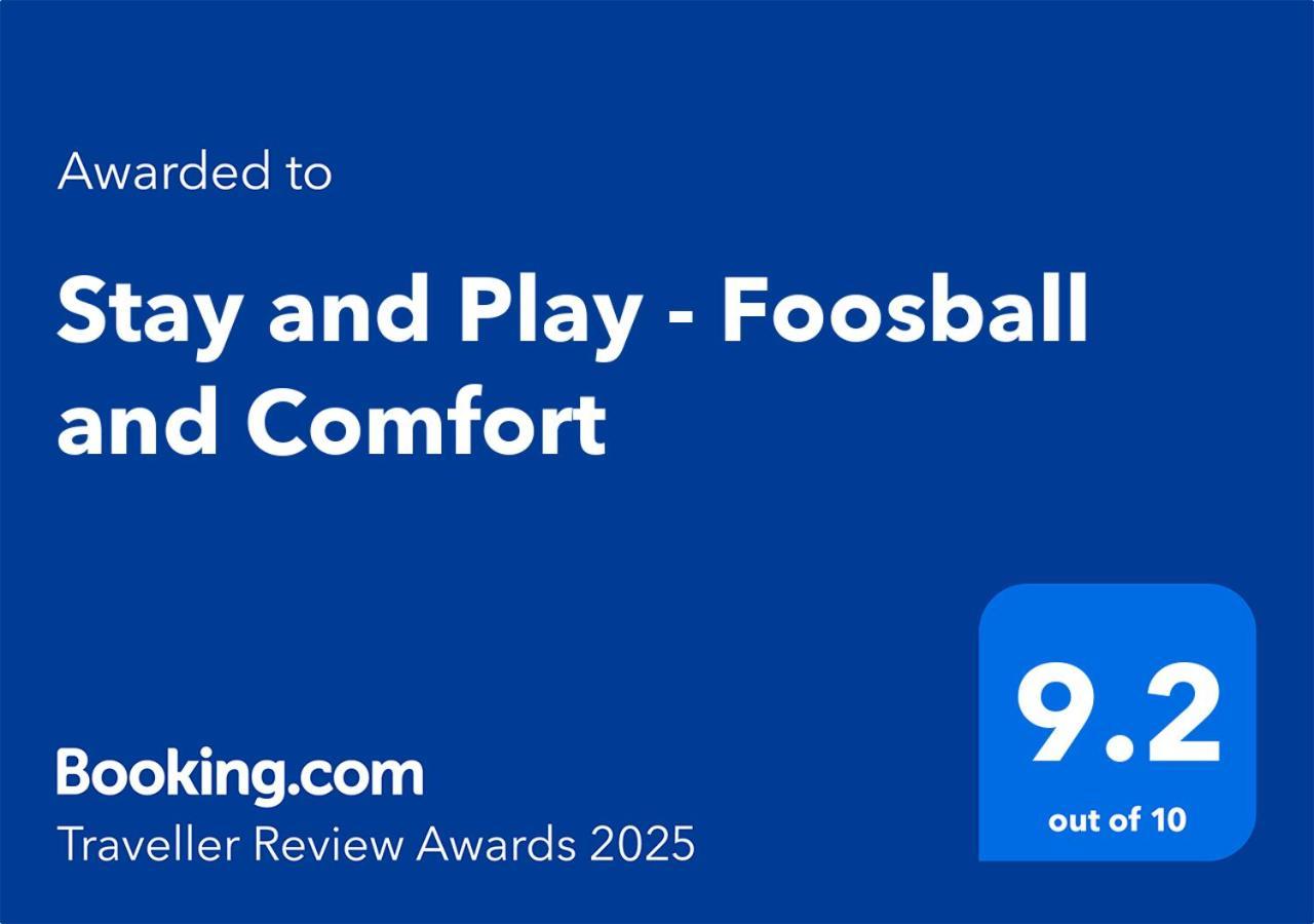 Stay And Play - Foosball And Comfort Sofia Luaran gambar